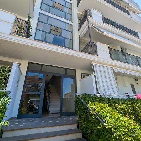 Sambucisco Airport Apartament *