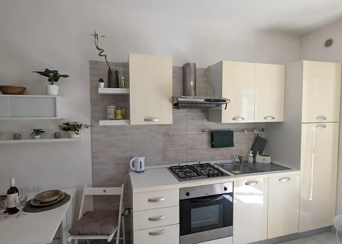 Sambucisco Airport *