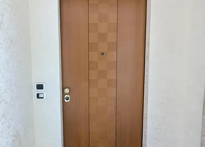 Sambucisco Airport *